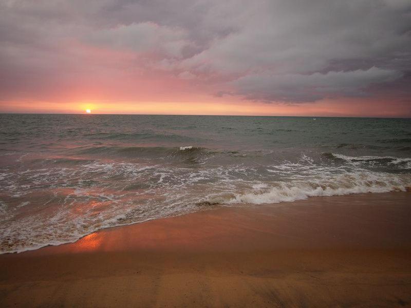 La Grande Holiday Resort Negombo Buitenkant foto